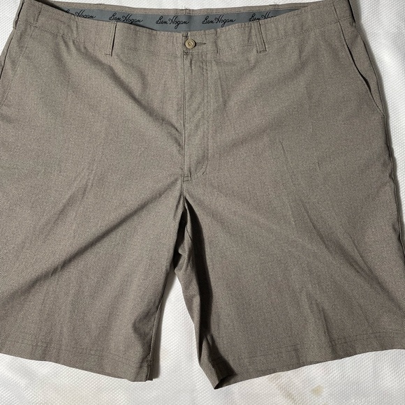 Hogan Other - Ben Hogan Tan golf shorts design mens size 42